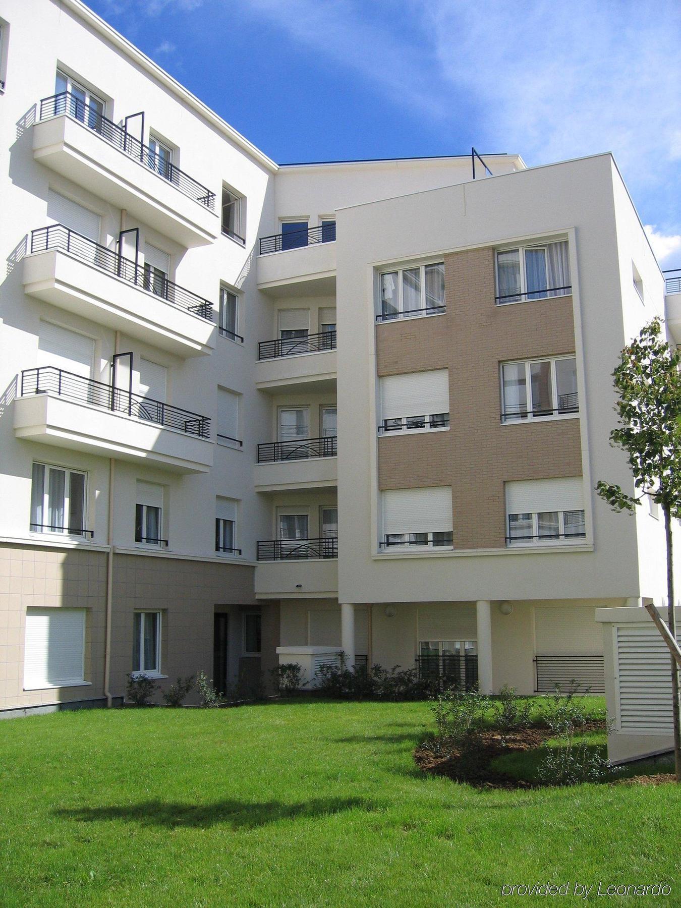 Sejours & Affaires Paris-Nanterre Aparthotel Exterior foto